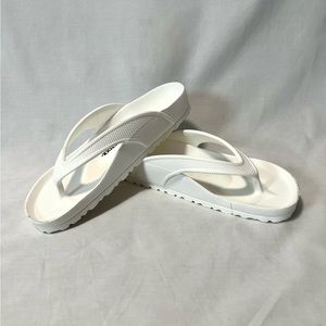 Birkenstock Honolulu Lightweight Slip On Sandal Flip Flops